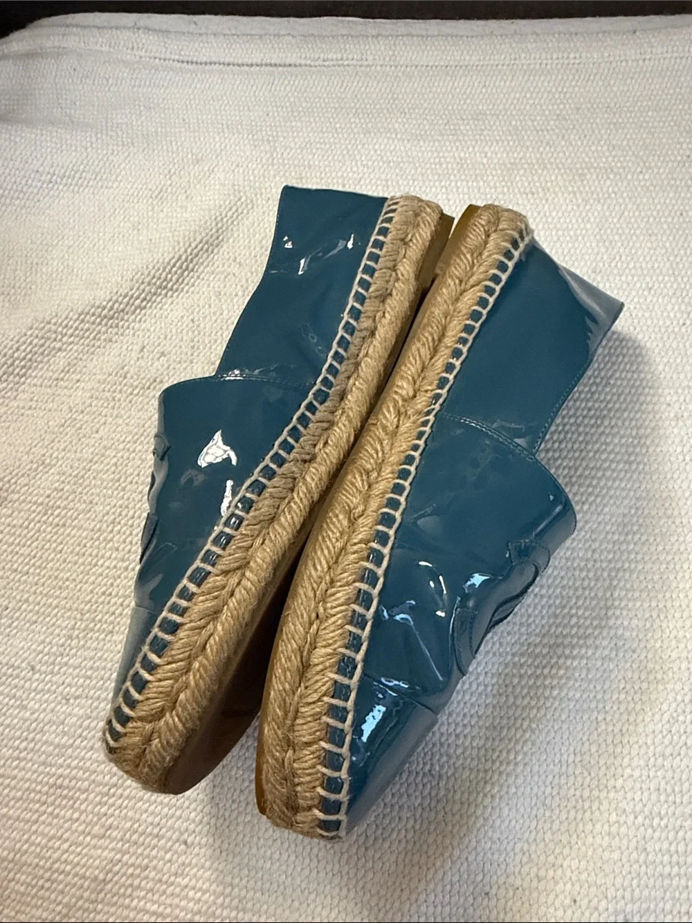 CHANEL Teal Patent Espadrille Flats with Interlocking CC